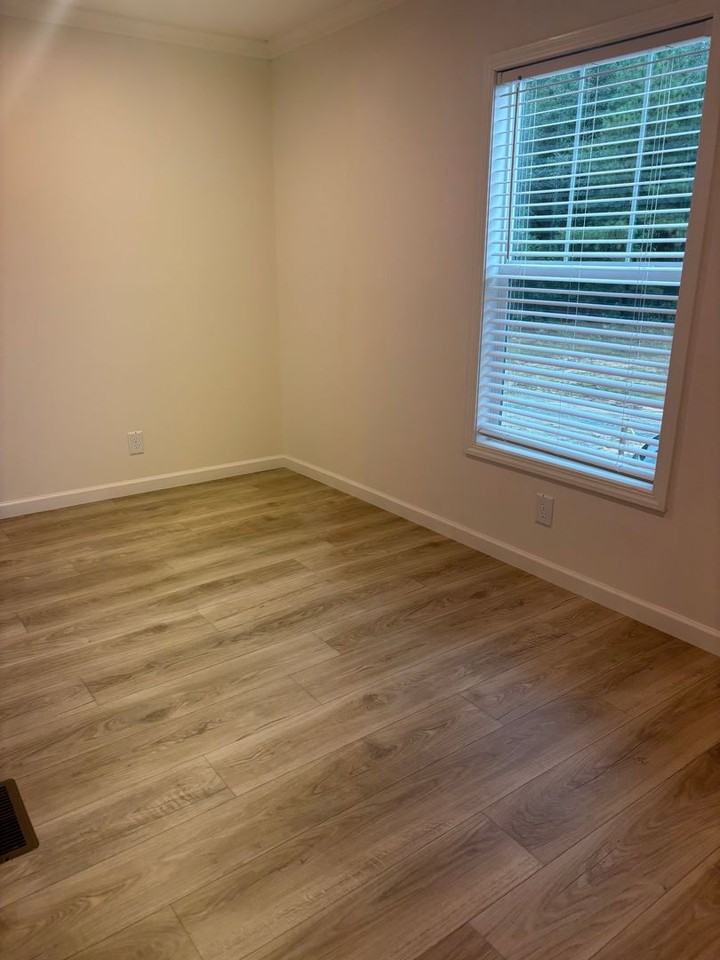 205 Plum Dr - Photo 7 of 13