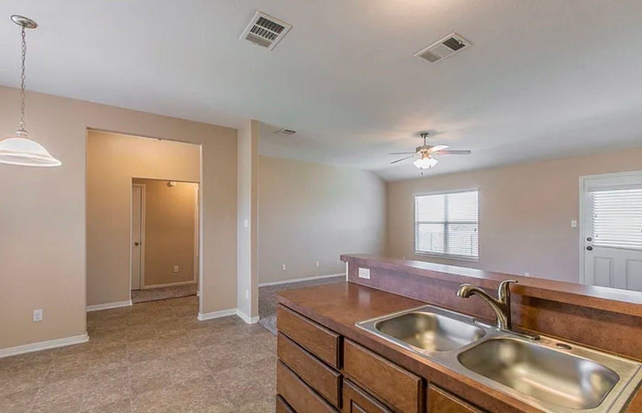 3508 John Haedge Dr - Photo 5 of 9