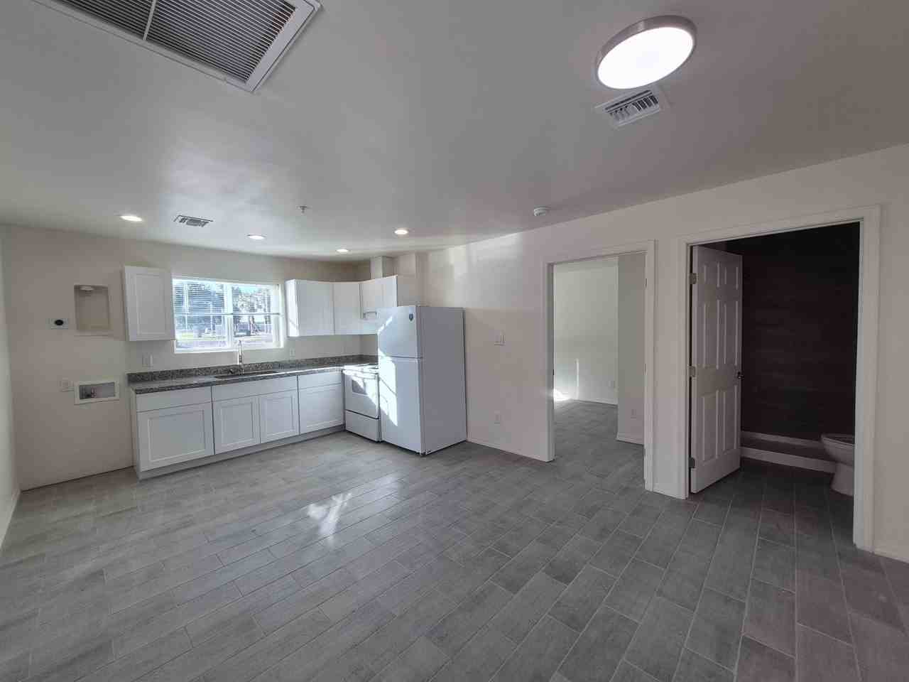 183 N 23rd - Photo 6 of 9