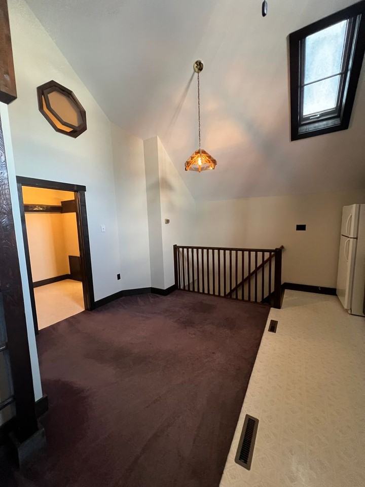 99 E Liberty Ave - Photo 3 of 19