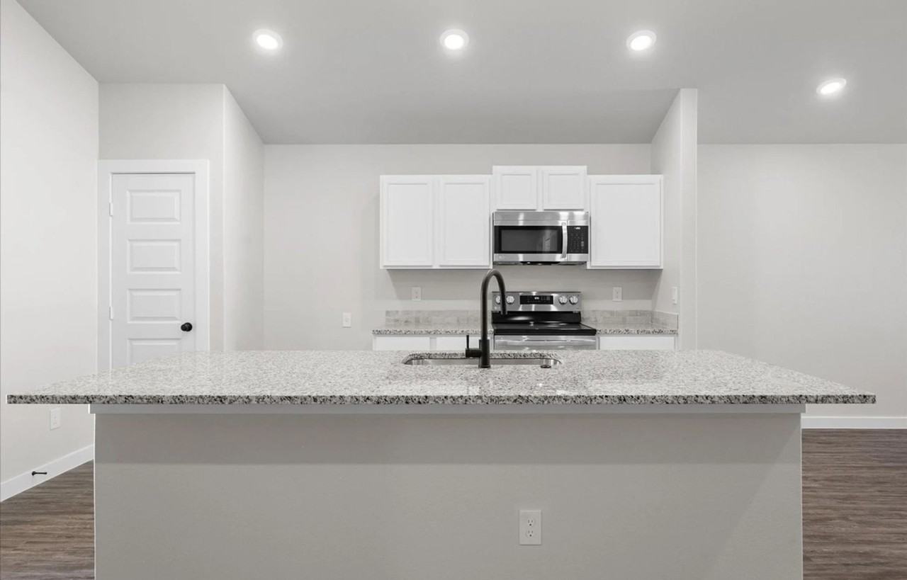 2154 Kokomo Ave - Photo 7 of 11