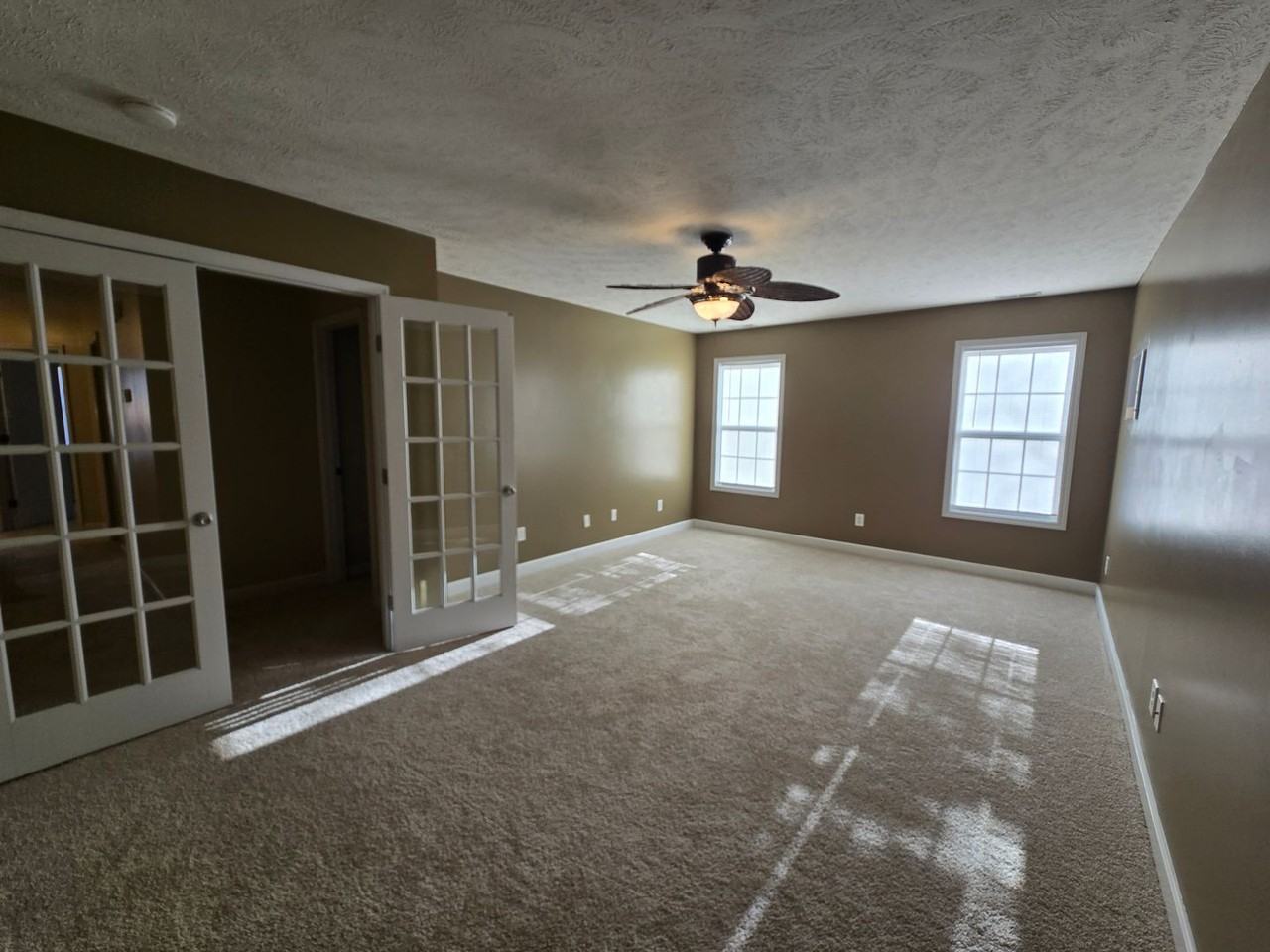 36 Randolph Ct - Photo 7 of 42