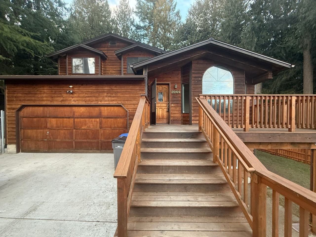 2044 Ne Ivy Rd - Photo 3 of 35