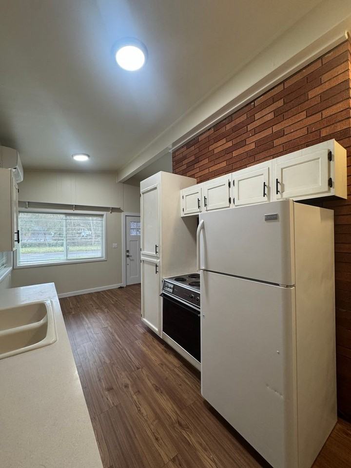 4255 E Amazon Dr - Photo 5 of 22