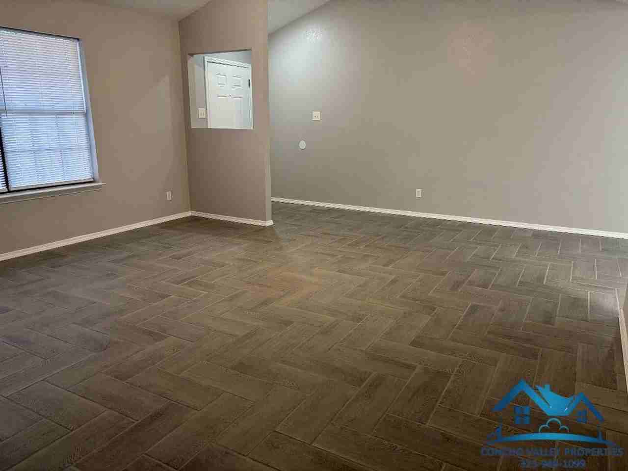 1210 Amberton Pkwy - Photo 3 of 14