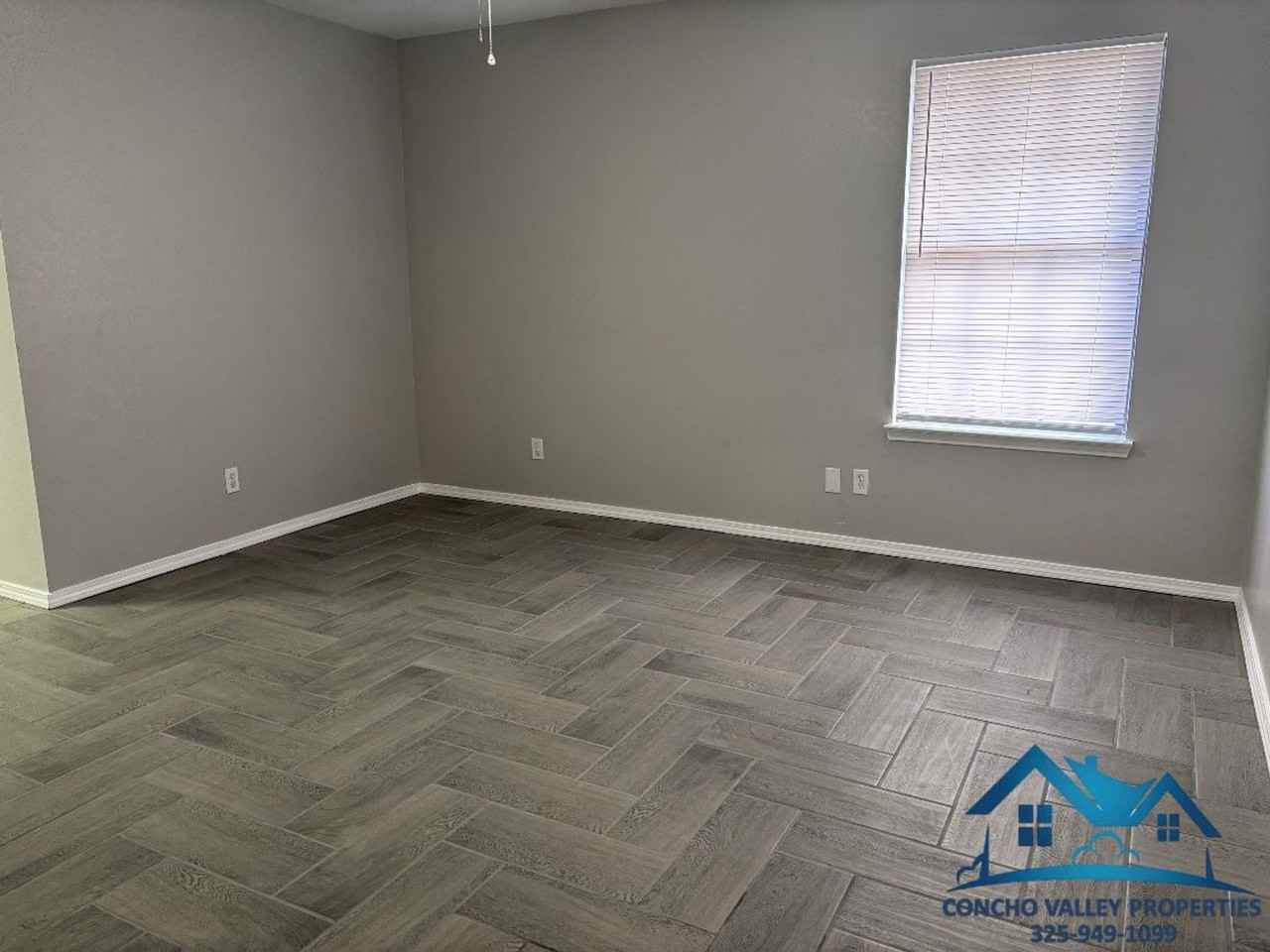 1210 Amberton Pkwy - Photo 6 of 14