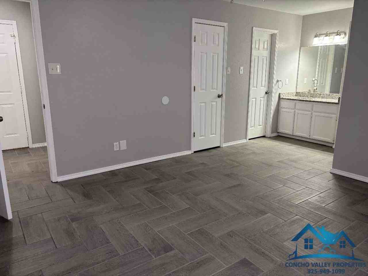 1210 Amberton Pkwy - Photo 7 of 14