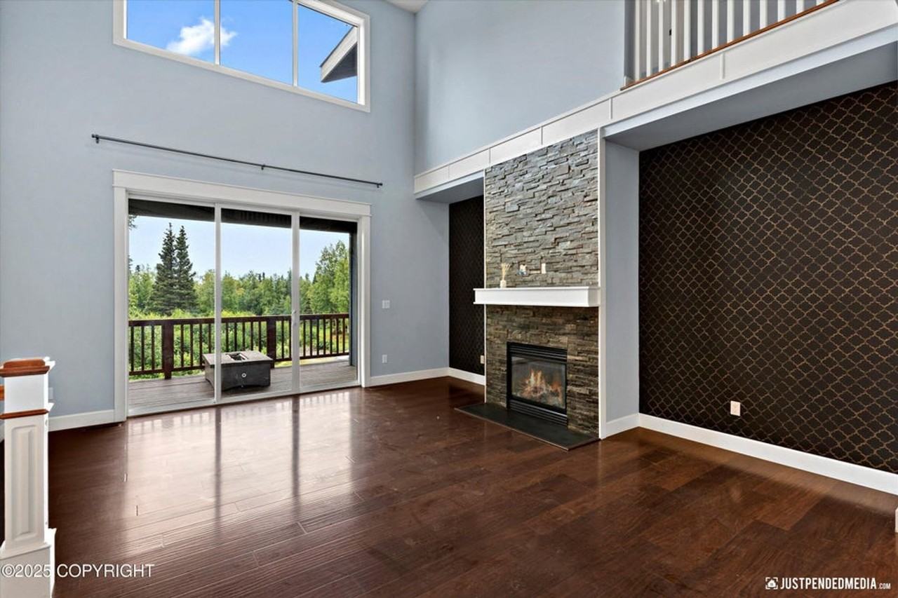 5026 Heritage Heights Dr - Photo 3 of 27