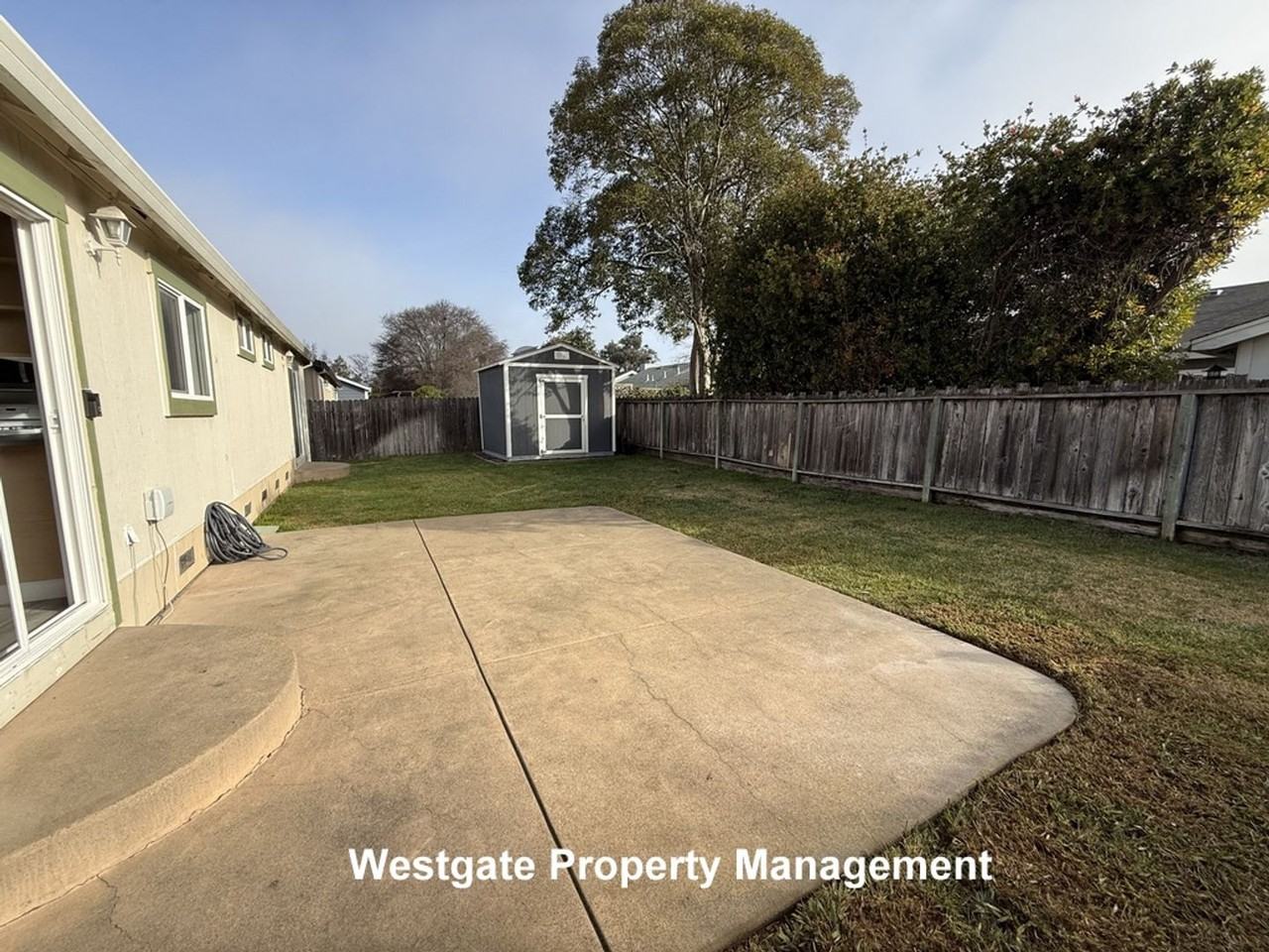 574 Lorraine Ct N - Photo 3 of 18