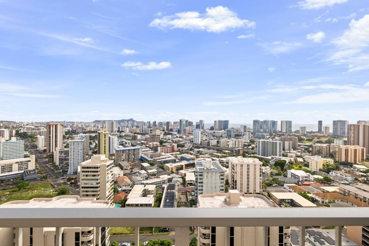 999 Wilder Ave #1604 - Photo 6 of 39