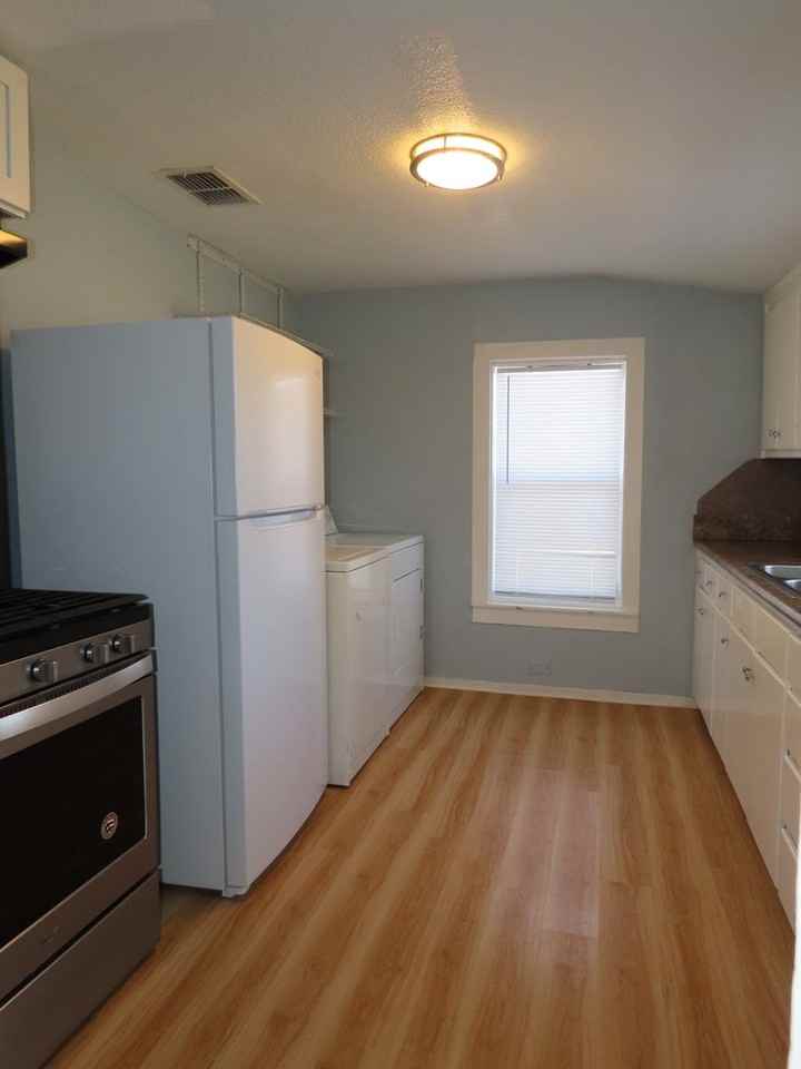 600 1/2 Frazier St - Photo 7 of 18