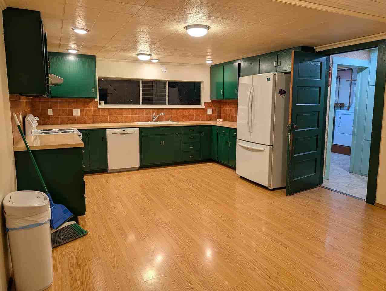 12633 E Lake Dr - Photo 4 of 20