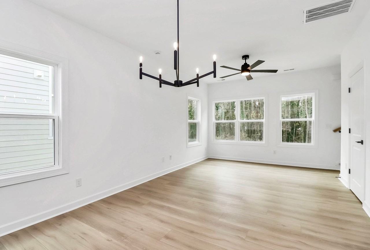 3948 Hager Dr - Photo 6 of 17