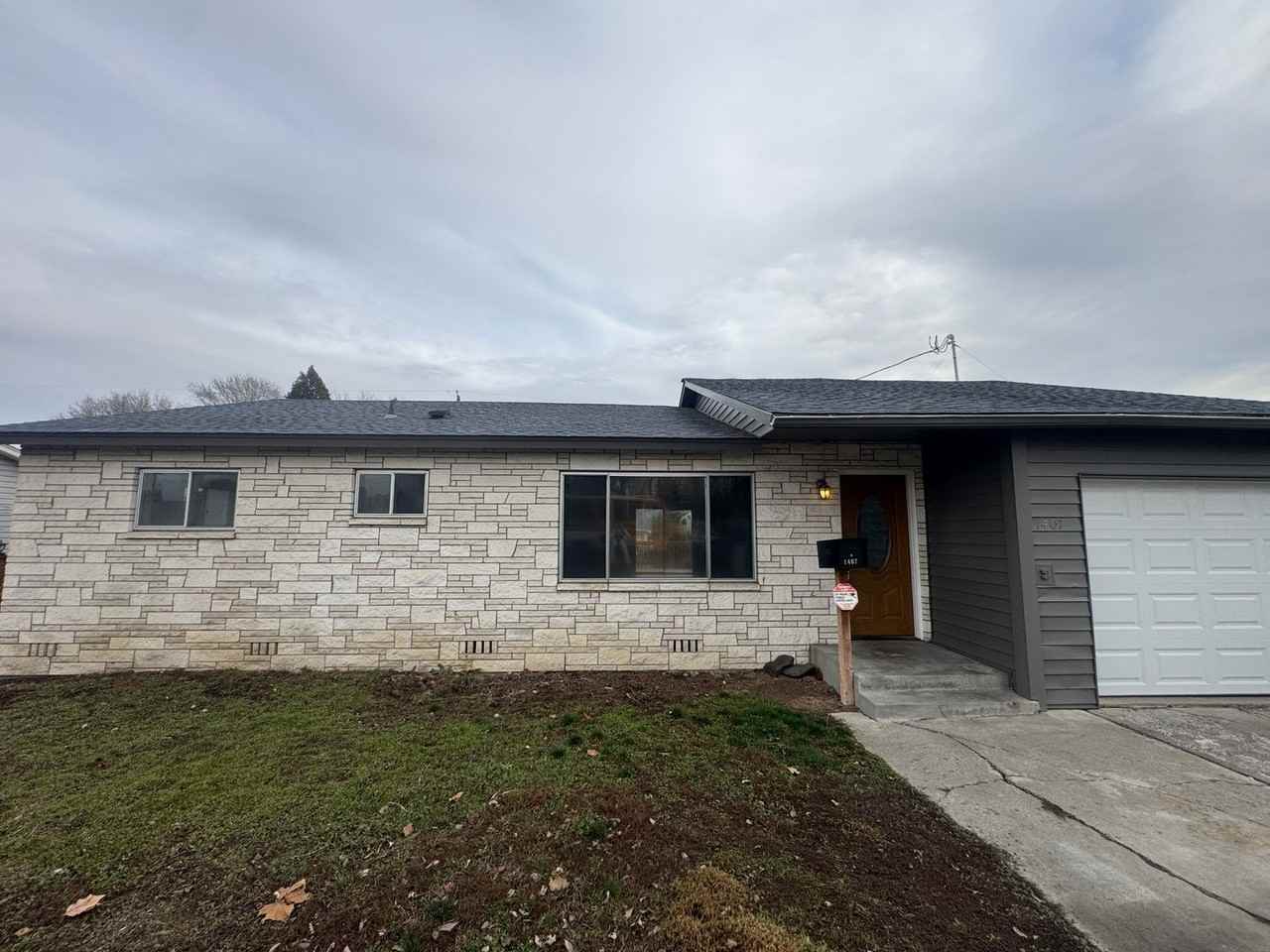 1407 S 20th Ave - Photo 2 of 12