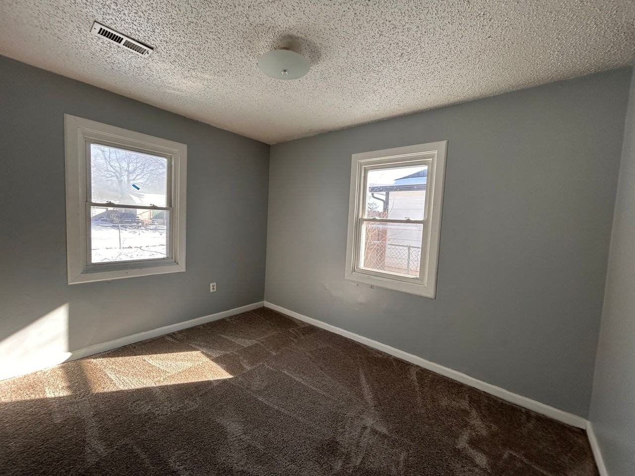 4601 S Brookhaven St - Photo 4 of 7