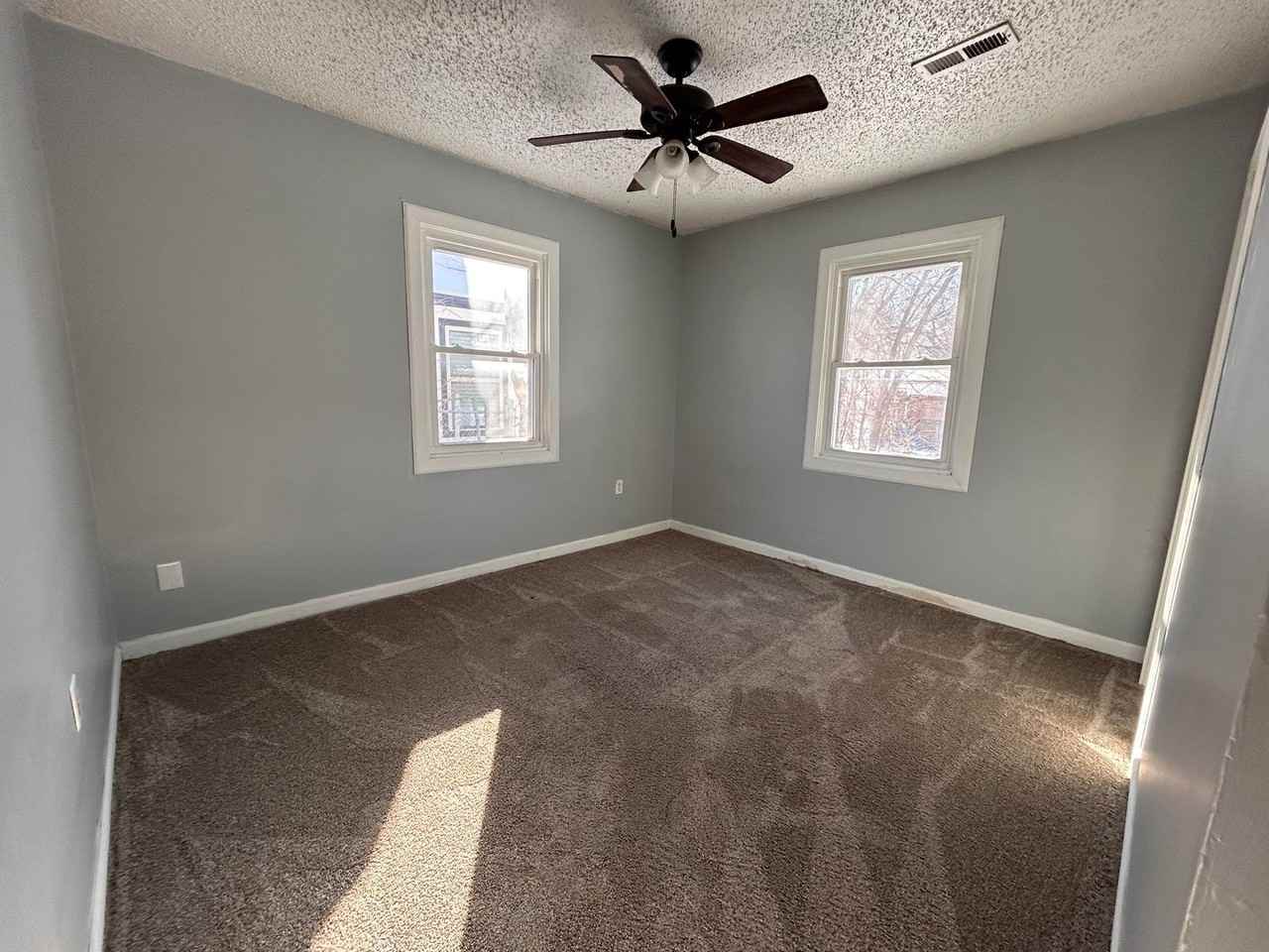 4601 S Brookhaven St - Photo 6 of 7