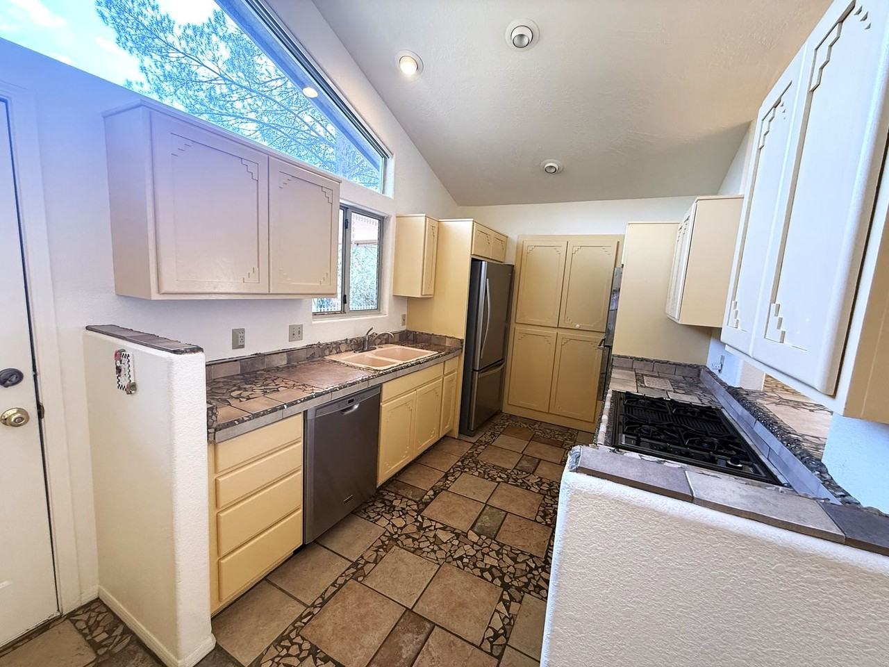 75 Morning Sun Dr - Photo 5 of 15