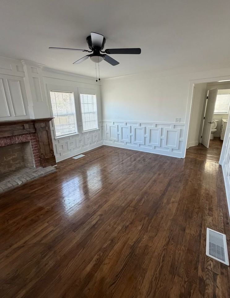 222 Burnett St - Photo 3 of 19