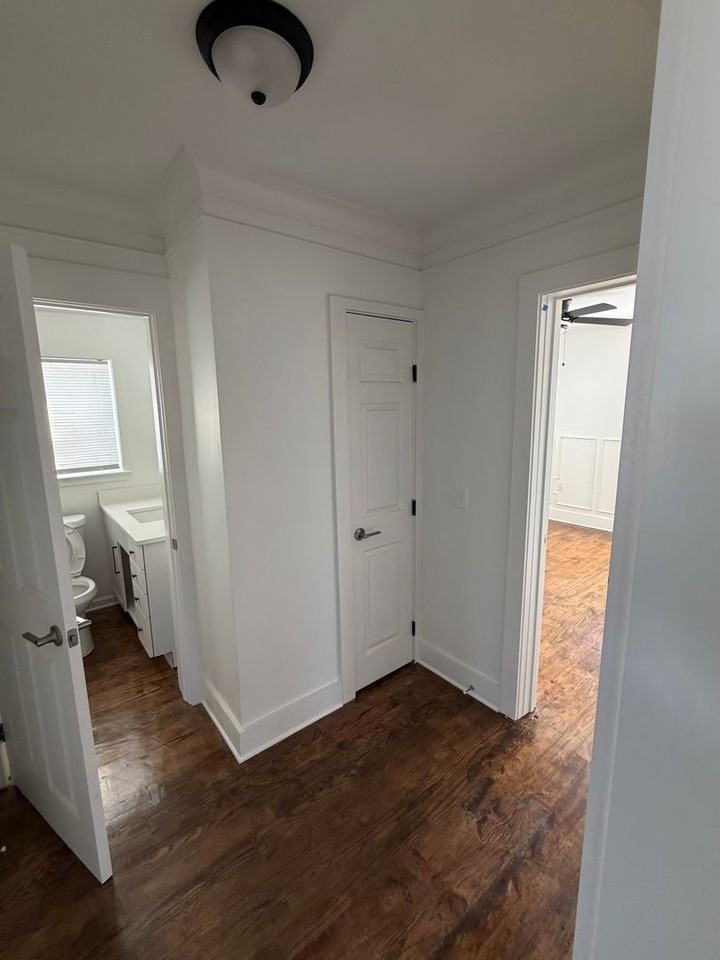 222 Burnett St - Photo 7 of 19