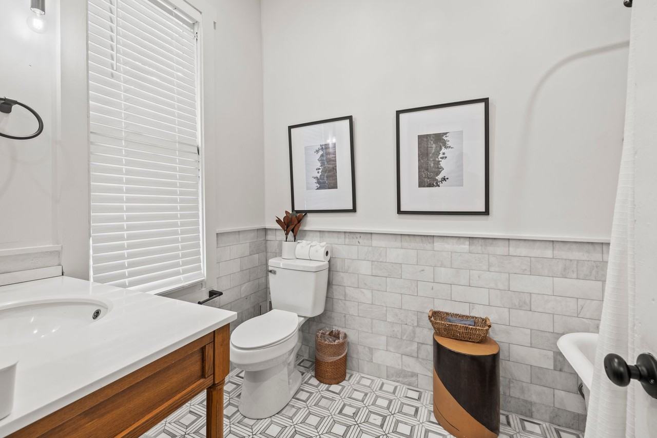 1212 Price St - Photo 5 of 13