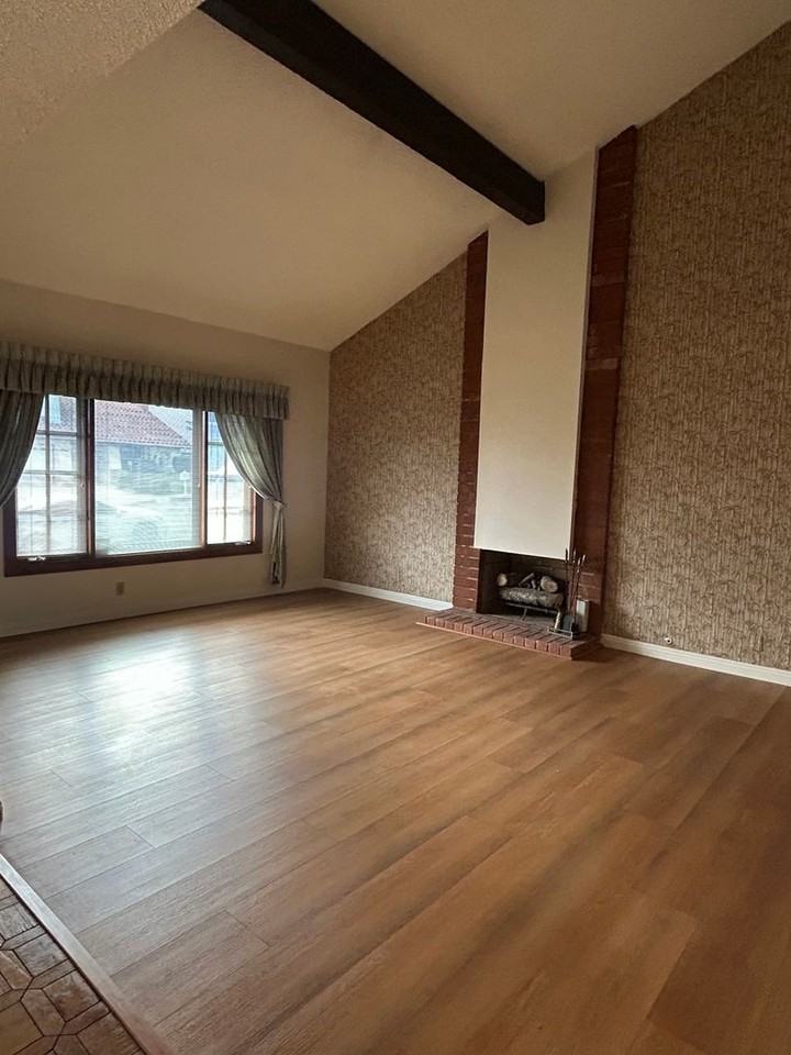 926 W Alfred Pl - Photo 3 of 21