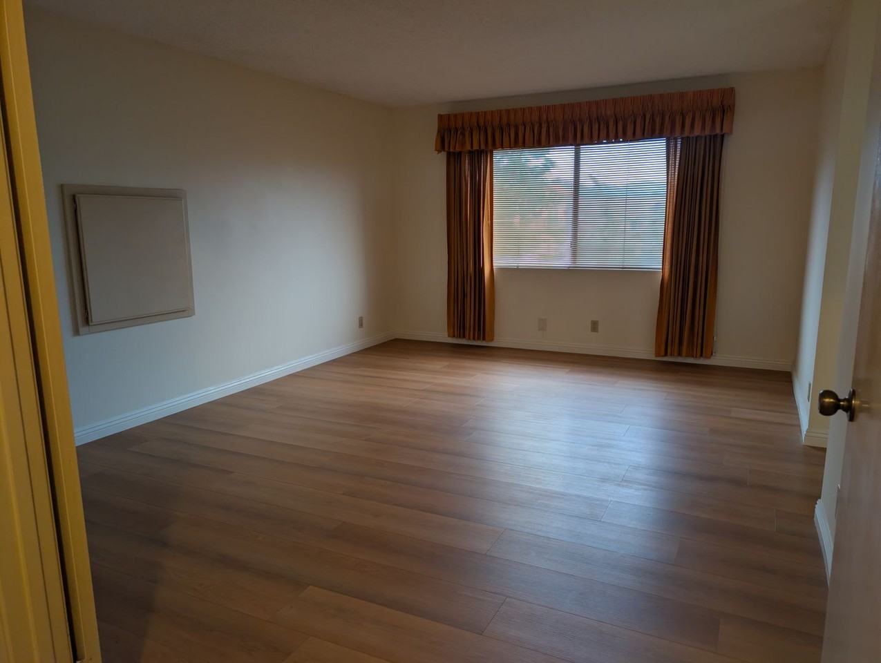 926 W Alfred Pl - Photo 2 of 32