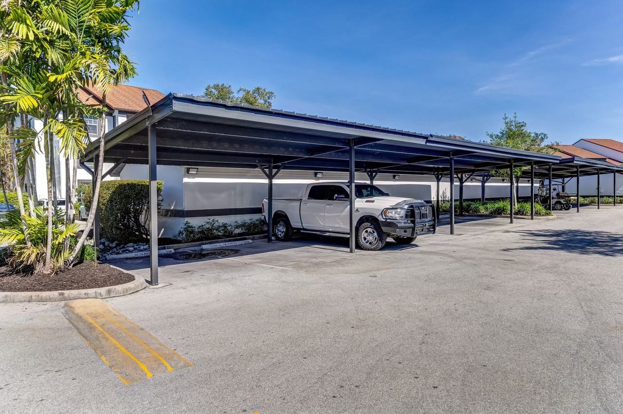 7945 Preserve Cir - Photo 3 of 20