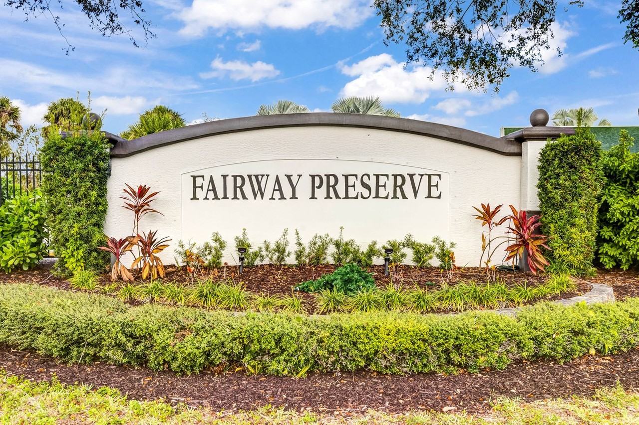 7945 Preserve Cir - Photo 6 of 20