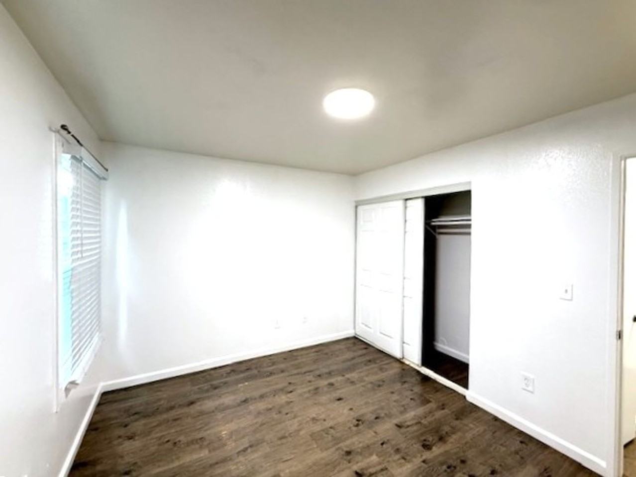 1800 6th St - Photo 4 of 12