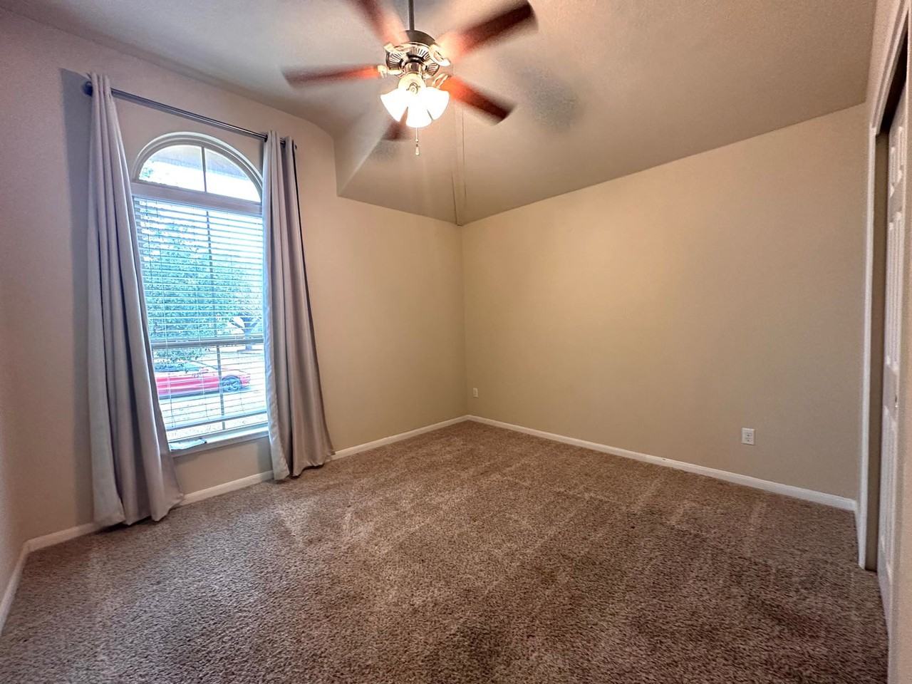 1000 Drake Cv - Photo 7 of 25