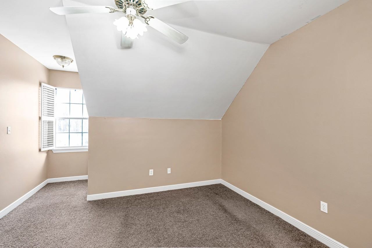 9007 Highland Rd - Photo 6 of 13