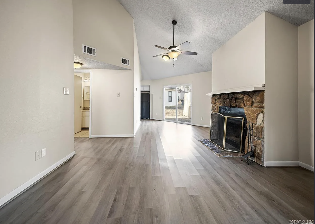 367 Lance Cir - Photo 3 of 6