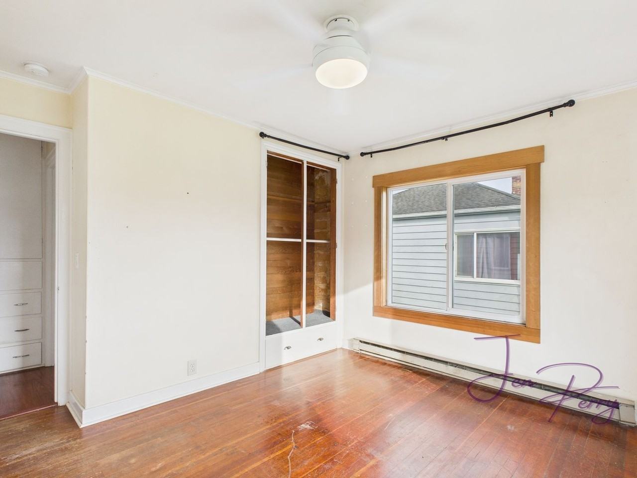 314 W Main St - Photo 5 of 26