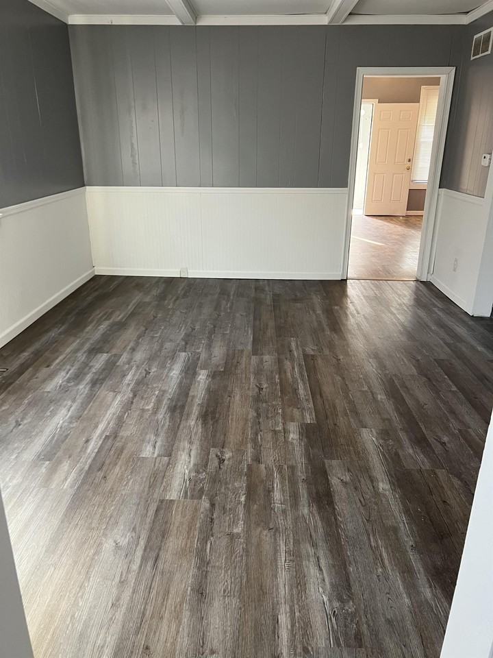 1918 W Howett St - Photo 2 of 13