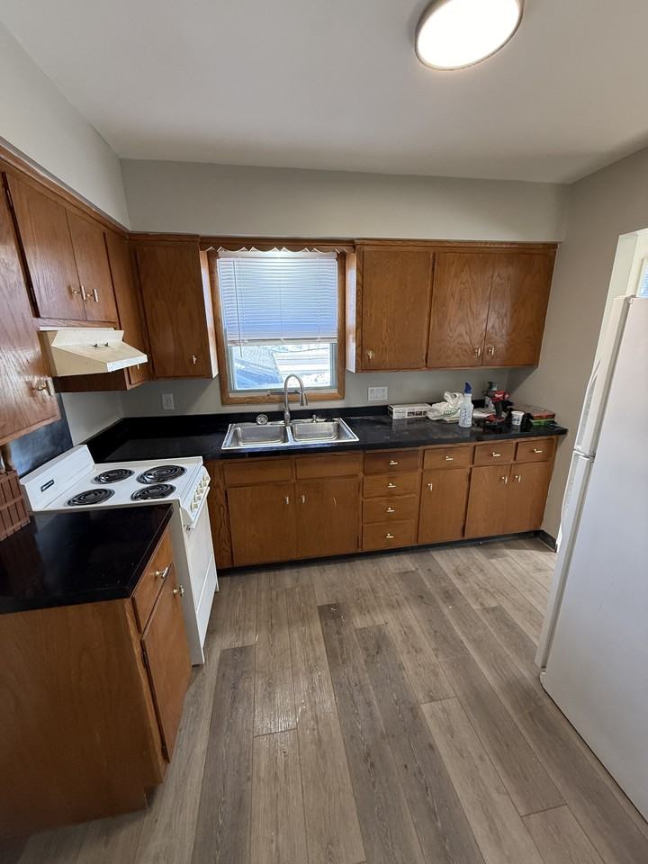 1358 10th Ave Se #3 - Photo 5 of 10