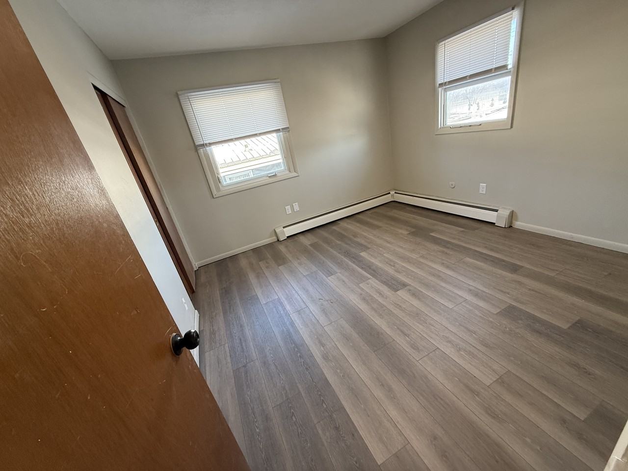 1358 10th Ave Se #3 - Photo 7 of 10