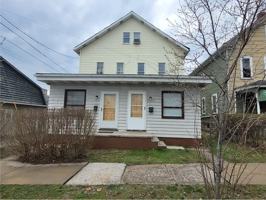 featured image of 164 Dupont St #164