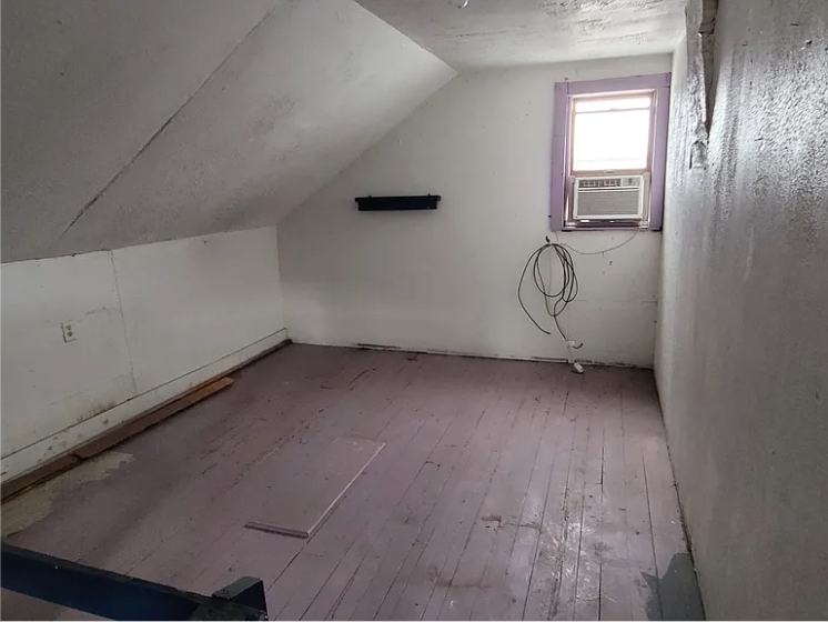 164 Dupont St #164 - Photo 7 of 7