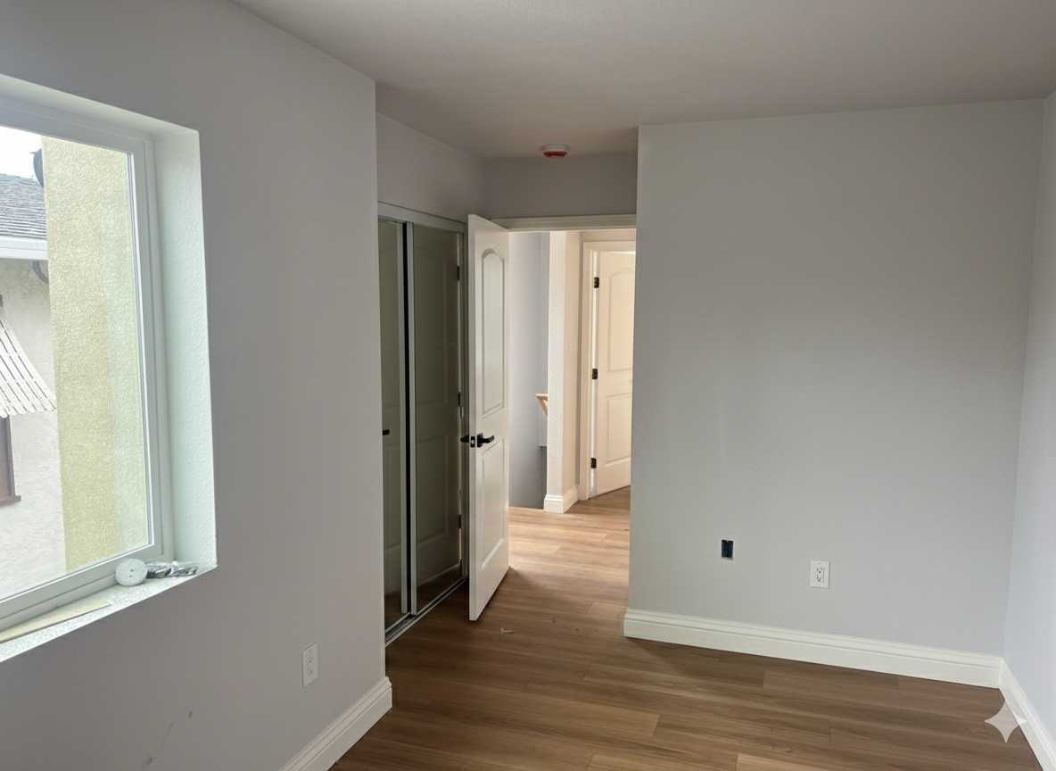 1606 62nd St #B - Photo 5 of 5