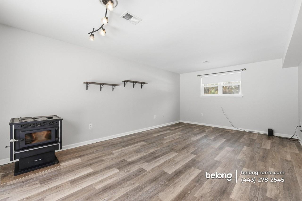 15390 Matthews Manor Rd - Photo 7 of 40