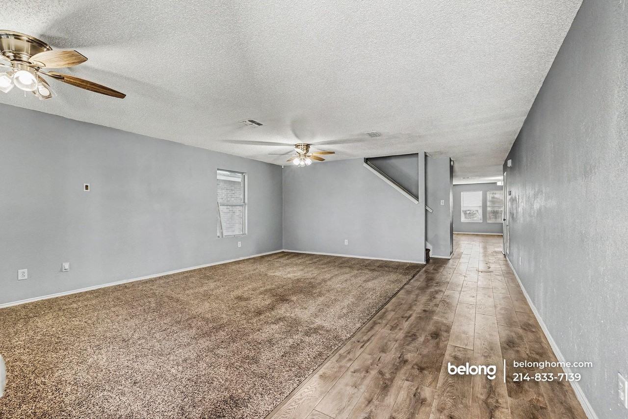 2256 White Oak Dr - Photo 4 of 33