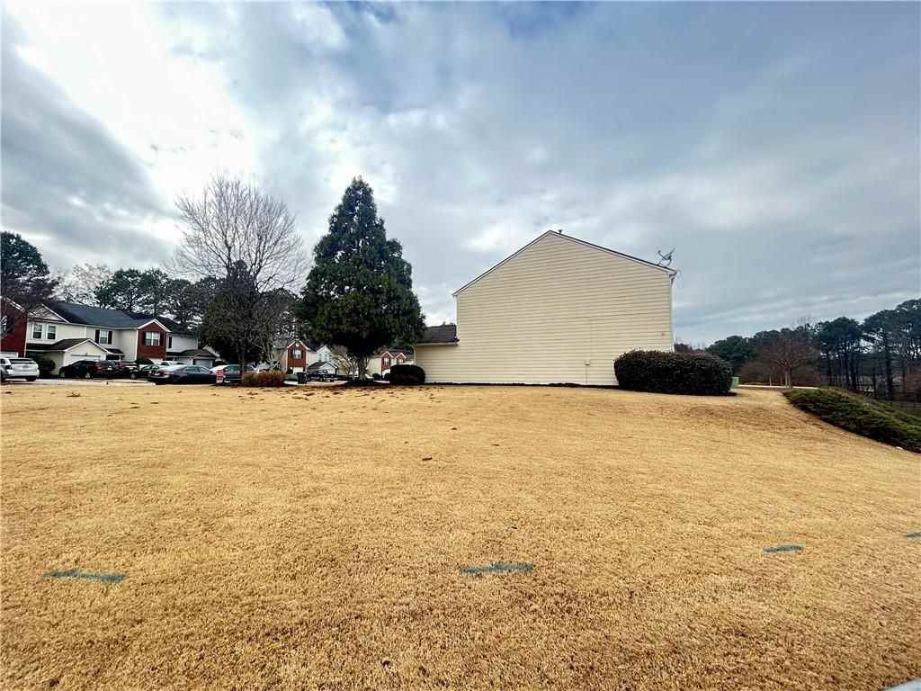 2651 Waverly Hills Dr - Photo 7 of 30