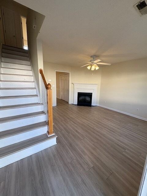 3987 Sterling Pointe Dr - Photo 2 of 16