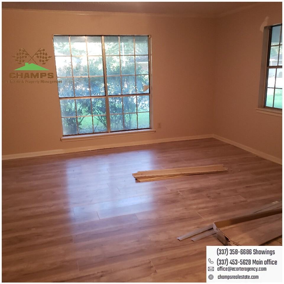 402 Toronto Dr - Photo 6 of 9