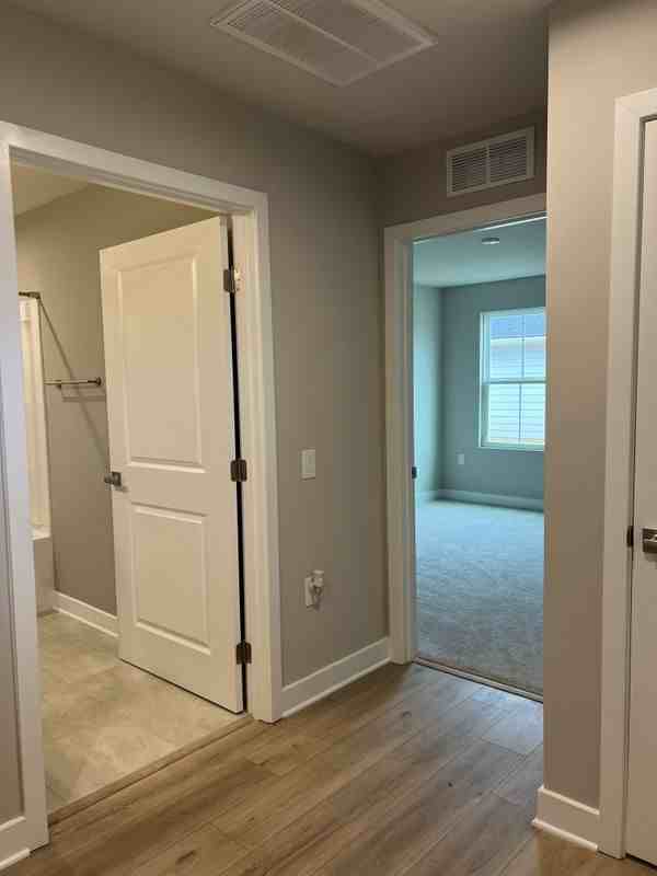 150 Oakleigh Dr - Photo 5 of 31