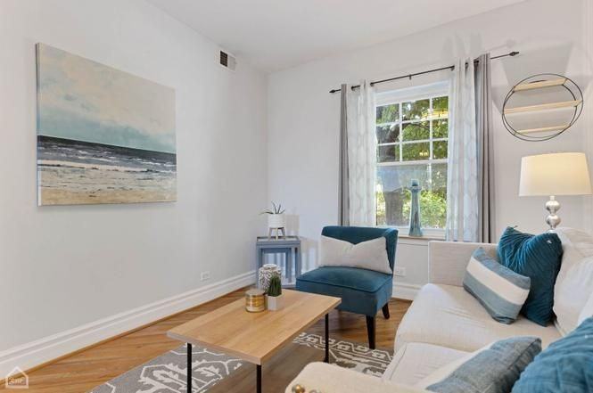 2755 W Melrose St ##1 - Photo 5 of 27