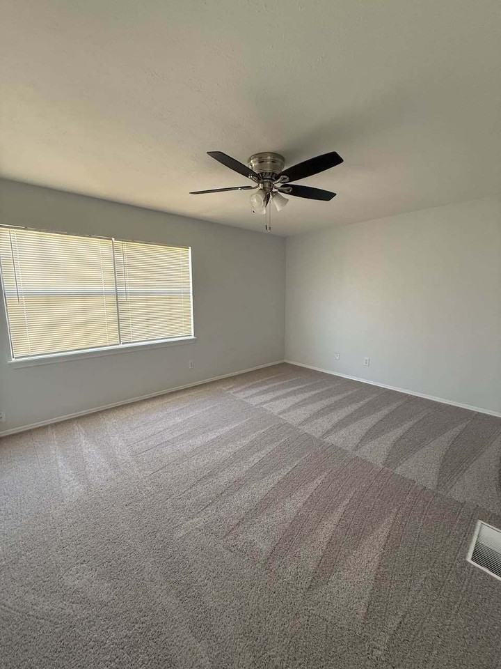 2872 Harbinger Ln - Photo 6 of 20