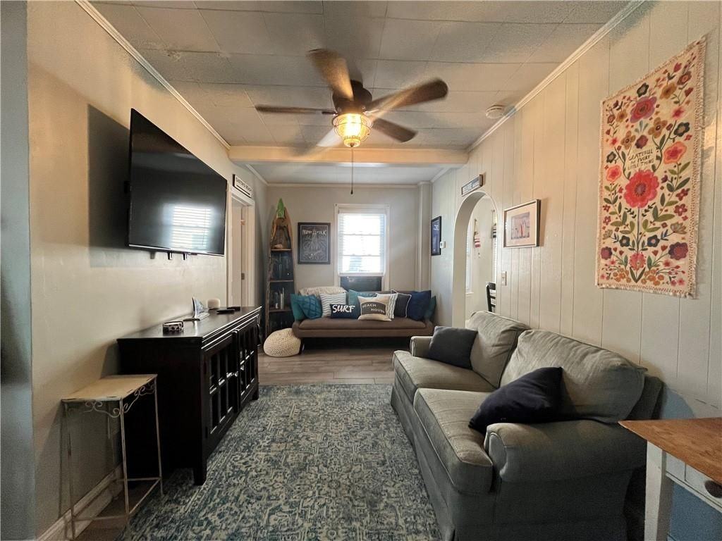 16 Vaughan Ave ##1 - Photo 3 of 32