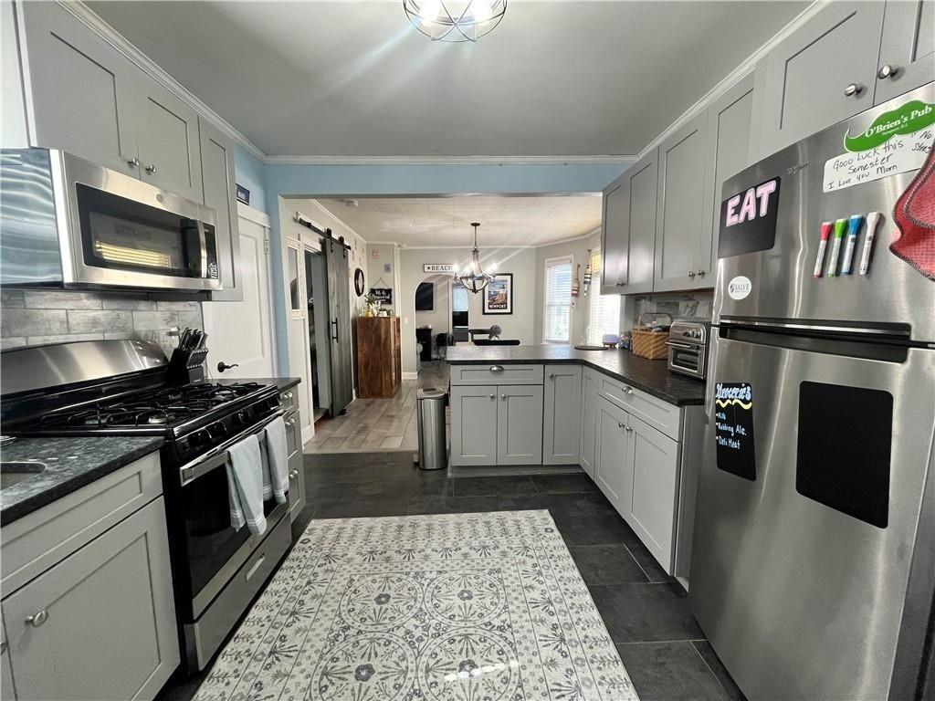 16 Vaughan Ave ##1 - Photo 6 of 32