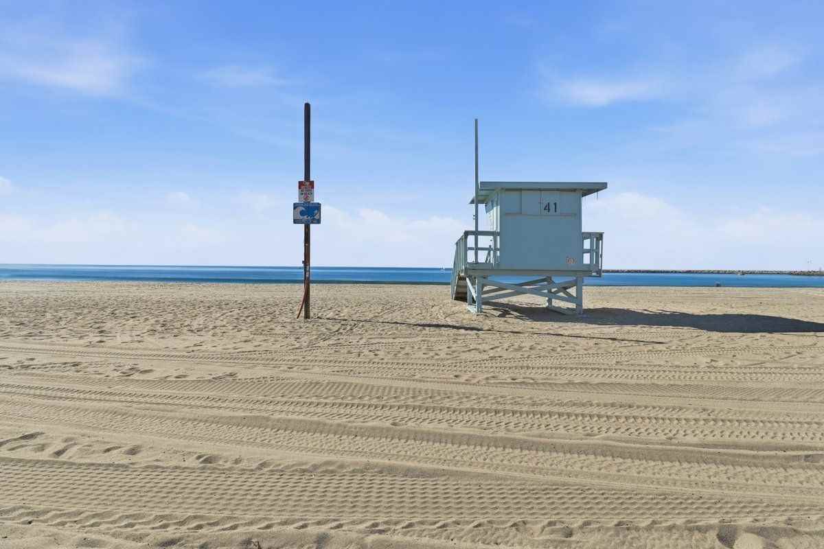 6400 Pacific Ave ##304 - Photo 2 of 20